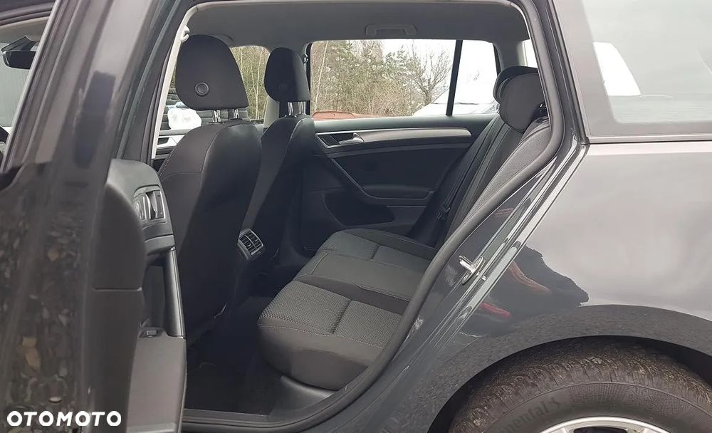 Volkswagen Golf Variant - 23