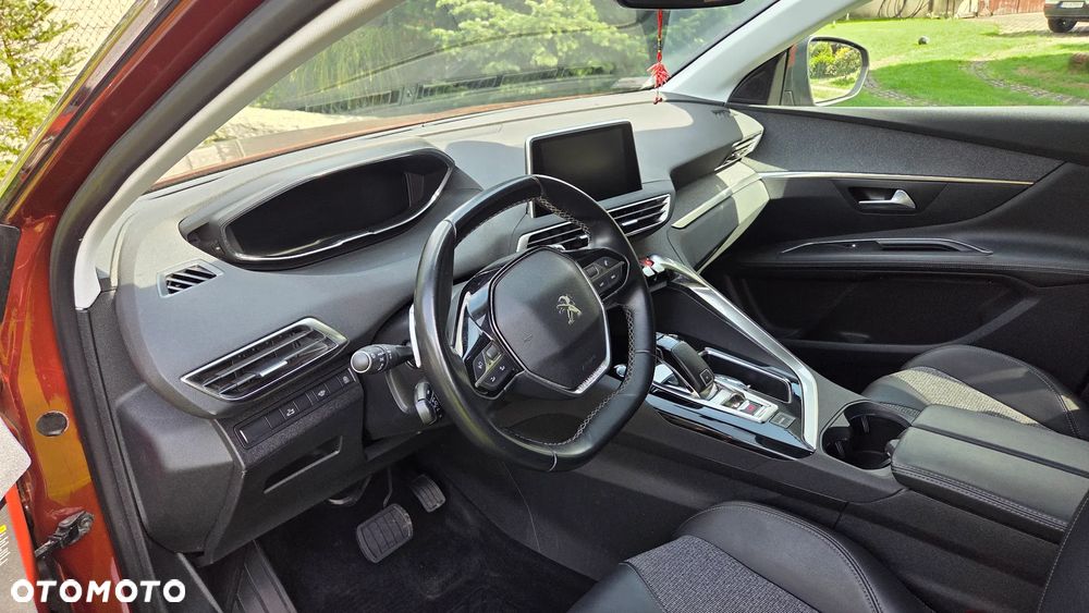 Peugeot 3008 1.2 PureTech GPF Allure S&S EAT8 - 7