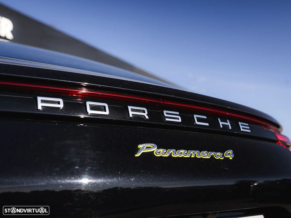 Porsche Panamera 4 E-Hybrid - 28