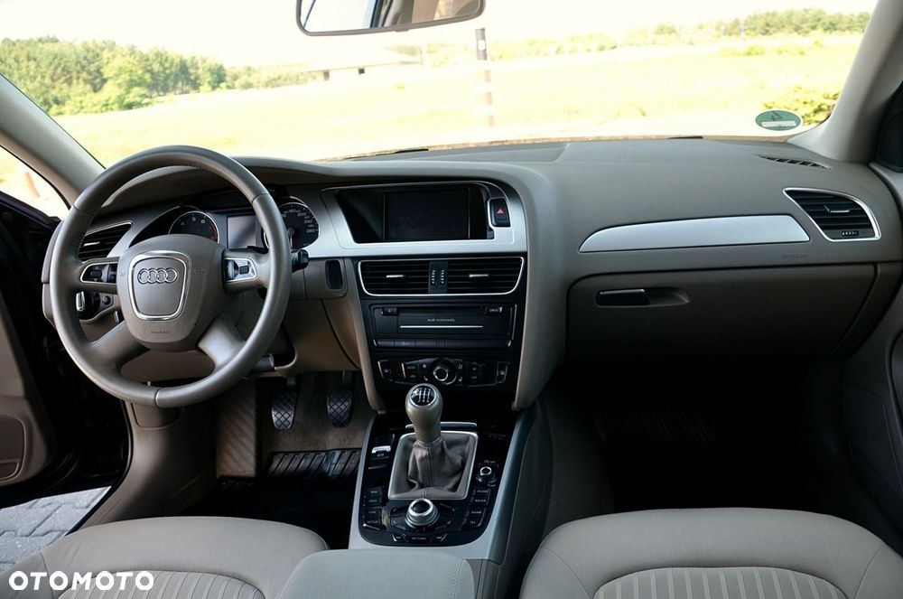 Audi A4 Avant - 19