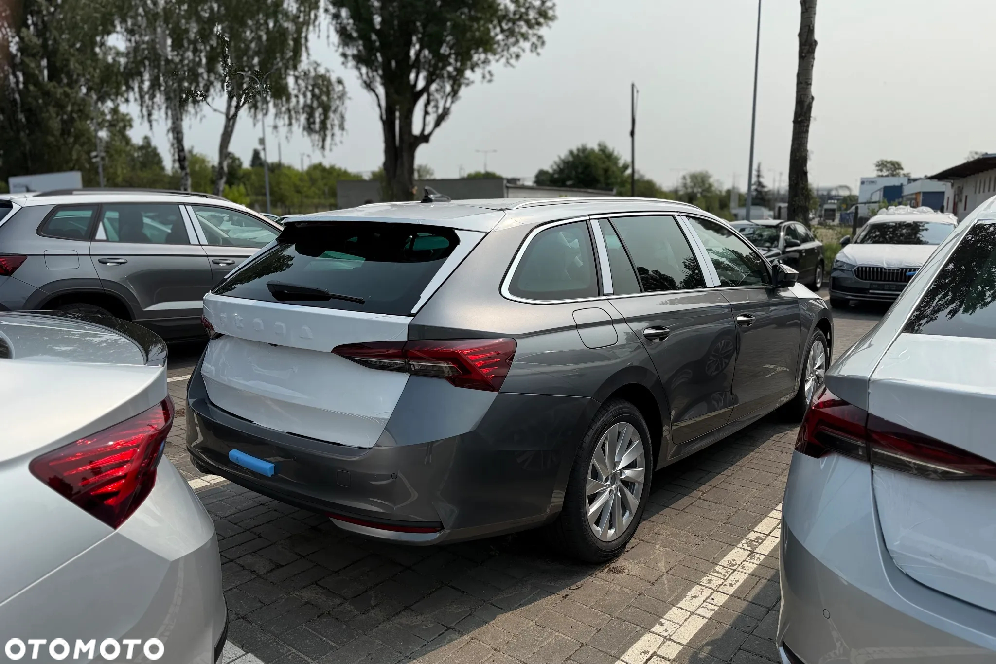 Skoda Octavia 2.0 TDI Sportline DSG - 34