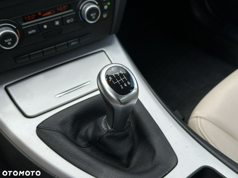 BMW Seria 3 - 21