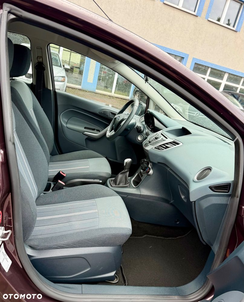 Ford Fiesta 1.25 Celebration - 11