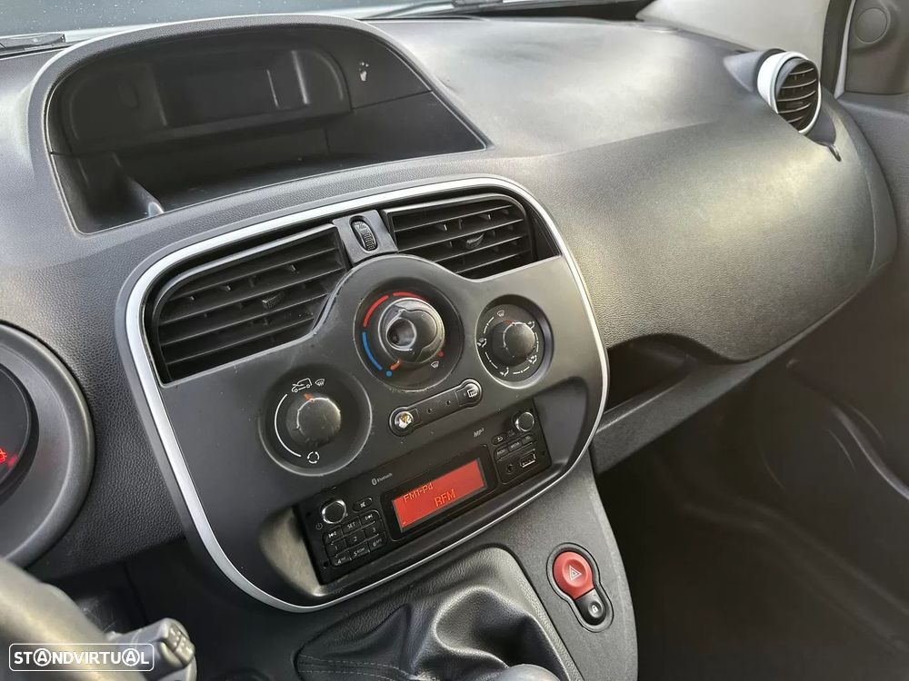 Renault kangoo compact 1.5 dci iva dedutivel - 20