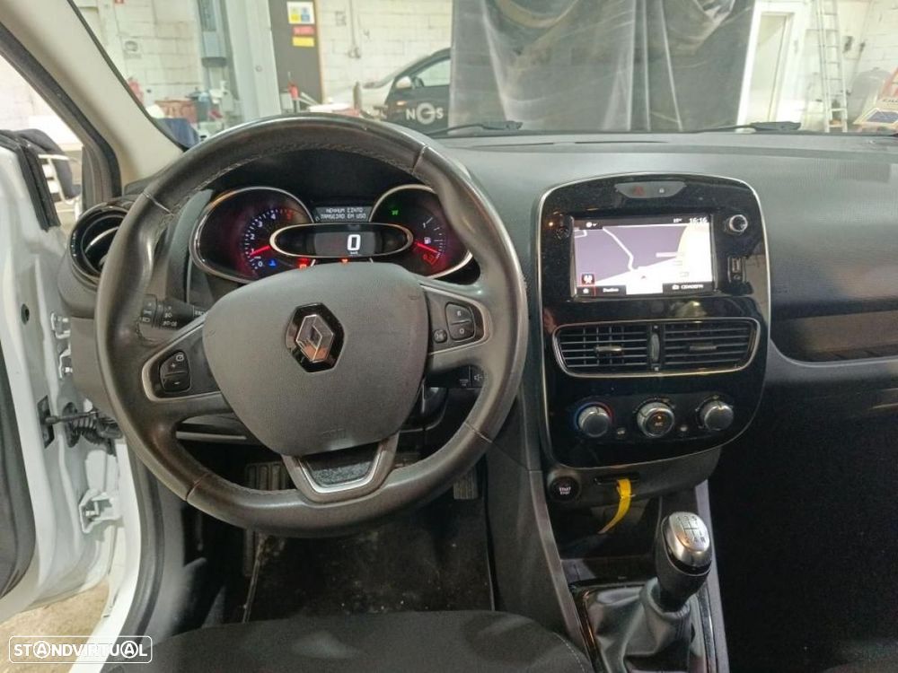 Renault Clio Sport Tourer 1.5 dCi Limited - 6