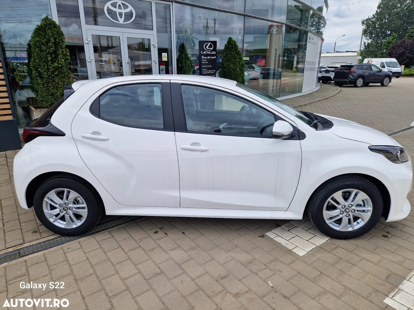 Toyota Yaris 1.5 VVT-i HSD Eco - 8