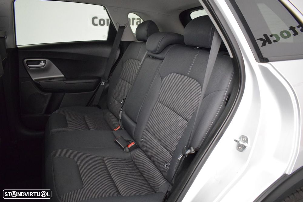 Kia Niro 1.6 GDi PHEV EX - 26