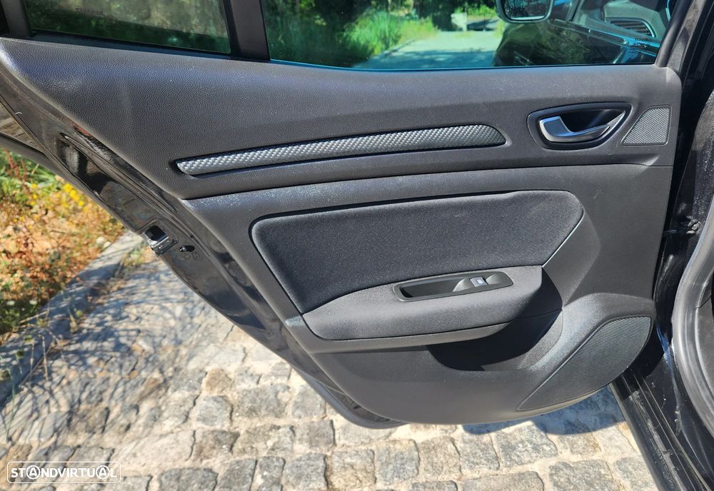 Renault Mégane 1.5 Blue dCi Limited - 16