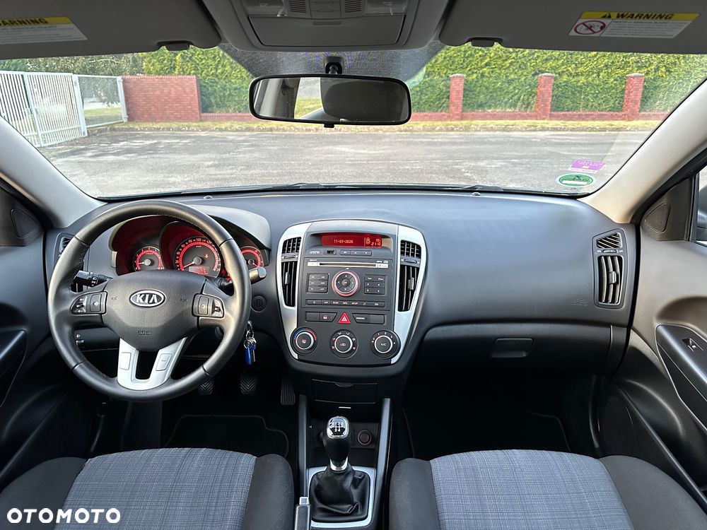 Kia Ceed 1.4 L Euro2012 - 24