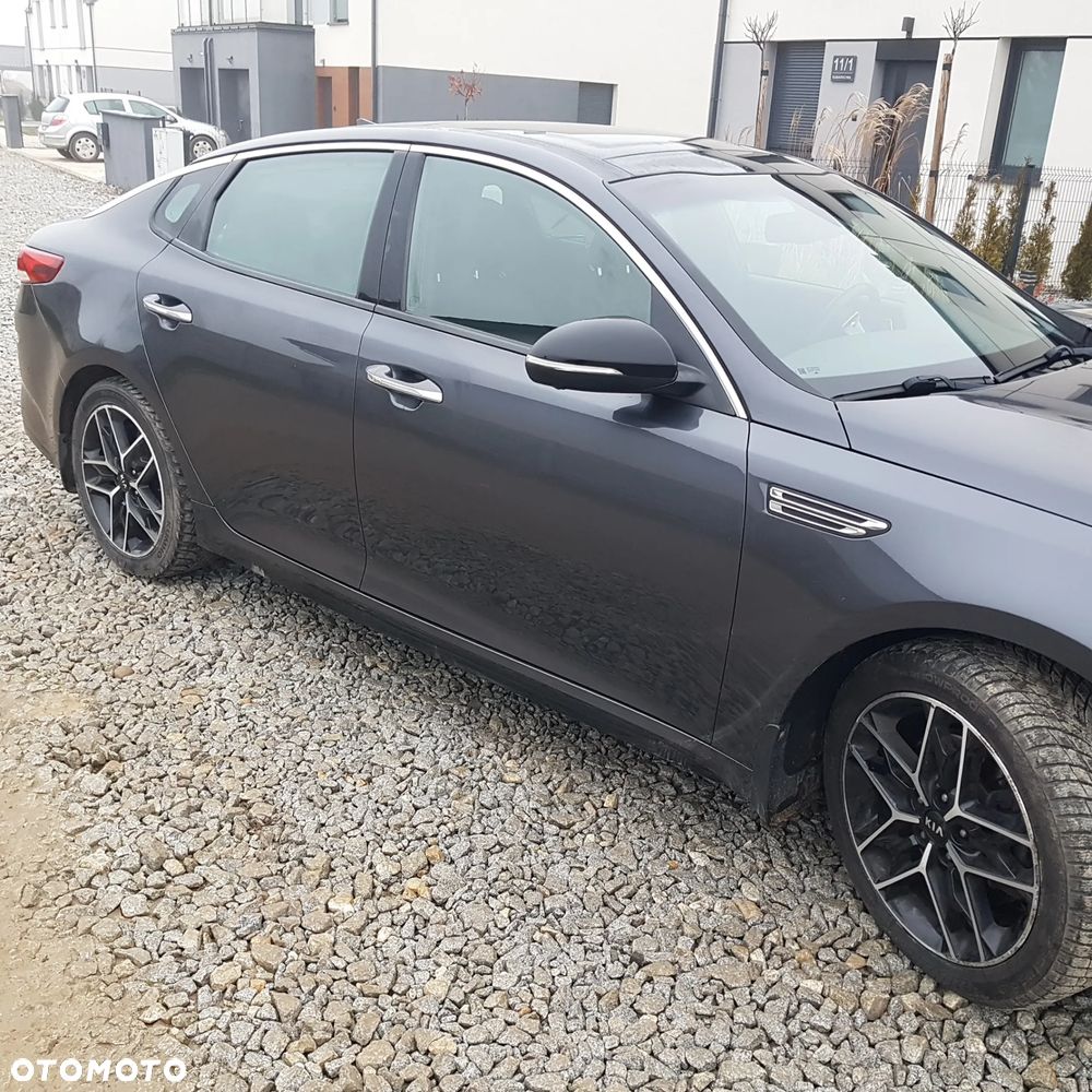 Kia Optima - 3