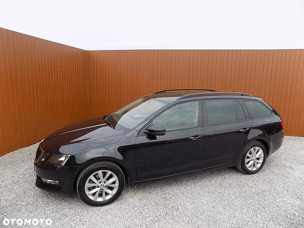Skoda Octavia Combi 1.5 TSI e-TEC DSG Sportline - 32