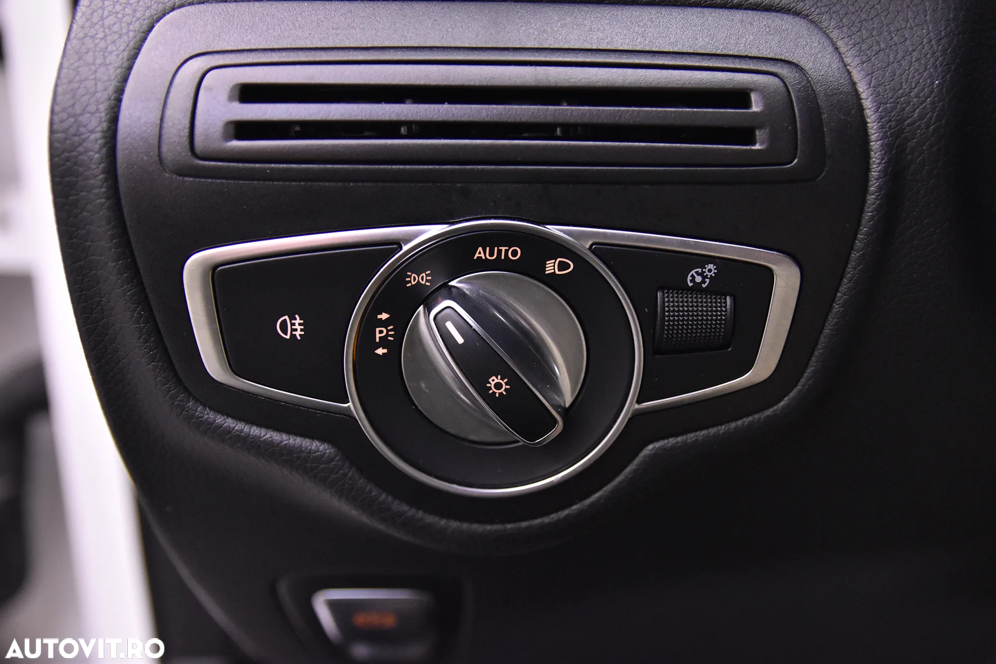 Mercedes-Benz GLC 220 d 4MATIC - 15