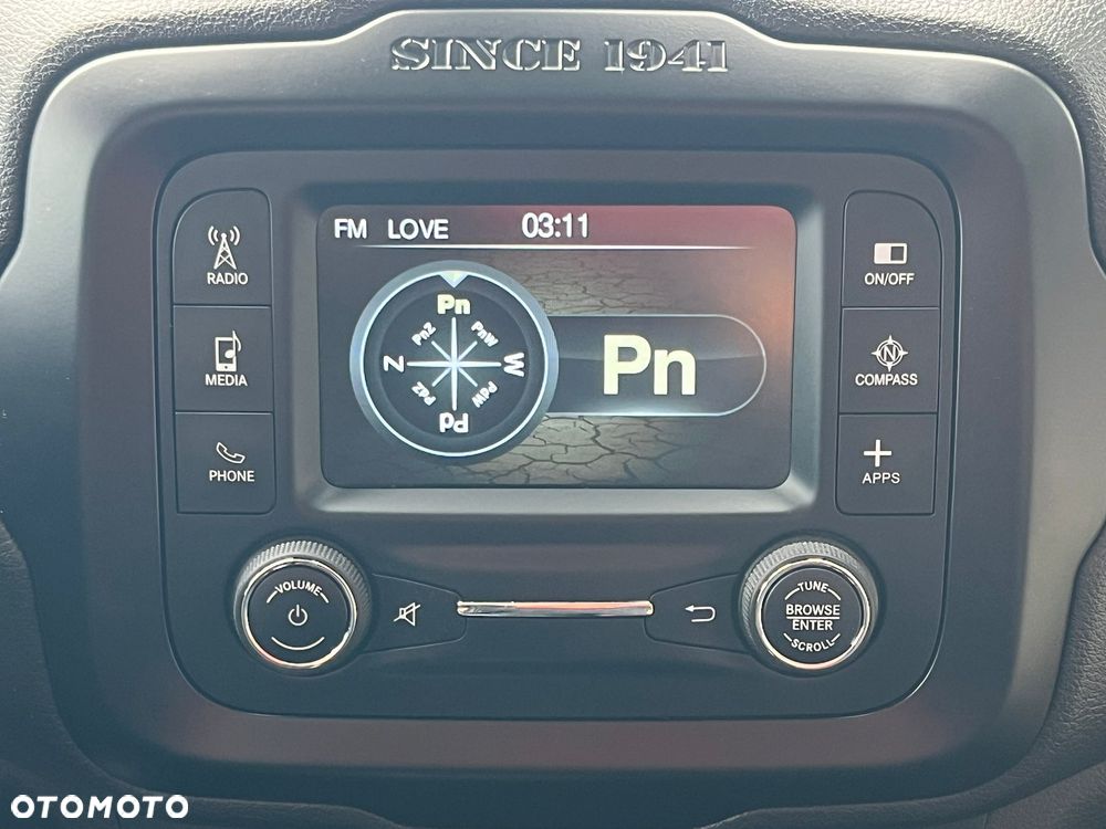 Jeep Renegade 1.6 E-torQ Longitude Adventure Edition - 21