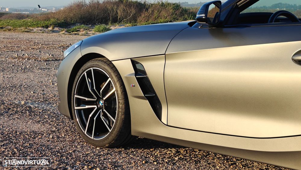BMW Z4 30 i Pack M - 21
