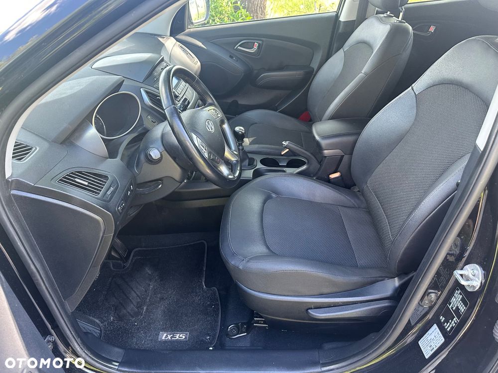Hyundai ix35 blue 1.6 2WD Finale Silver - 10