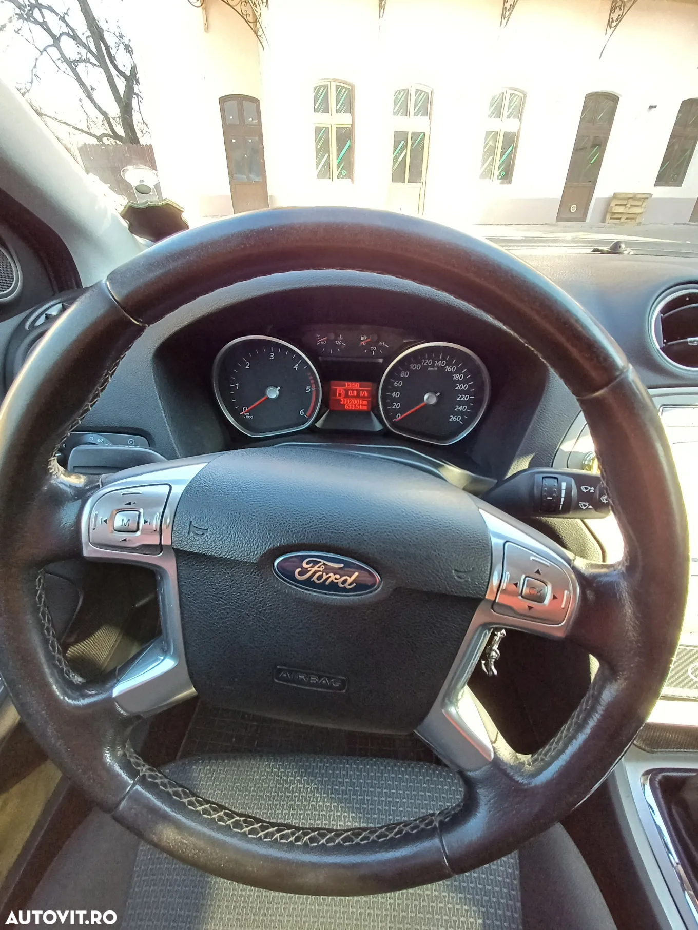 Ford Mondeo 1.8 TDCi Ambiente - 23
