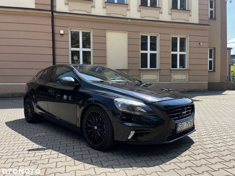 Volvo V40 D2 R Design - 3