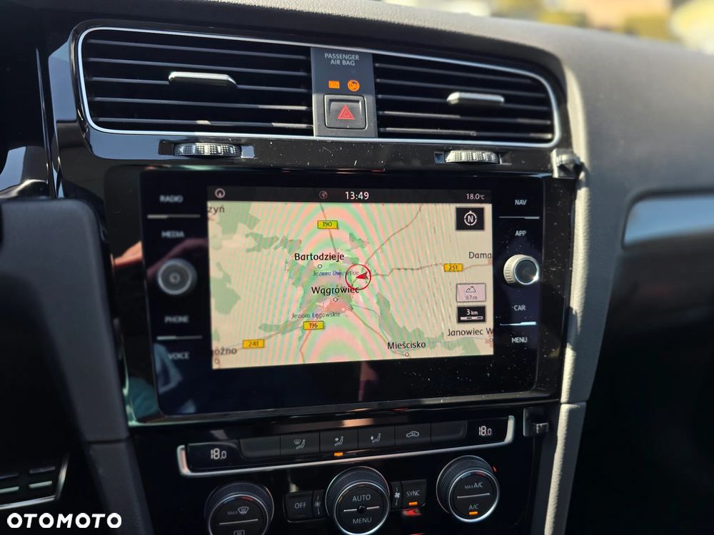 Volkswagen Golf Variant 2.0 TDI SCR DSG IQ.DRIVE - 33