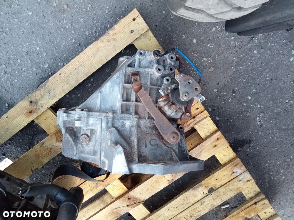 skrzynia yaris aygo 1.0 1krb52 - 1