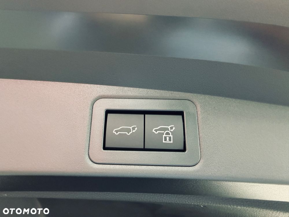 Toyota Corolla 1.8 Hybrid Executive - 11