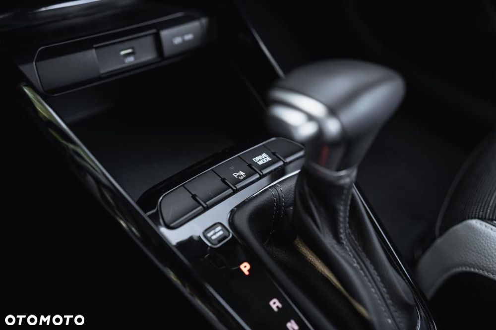 Kia Stonic - 19