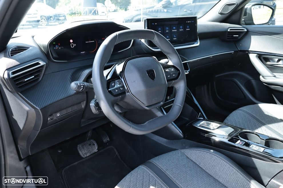 Peugeot 2008 1.2 Hybrid Allure e-DCS6 - 15