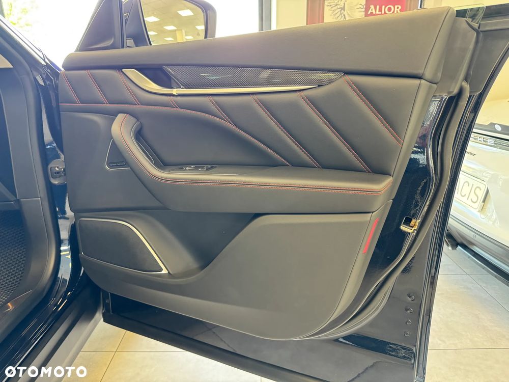 Maserati Levante S - 16