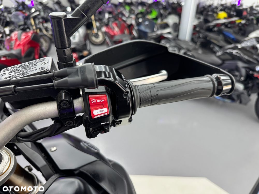 Yamaha Super Tenere - 26