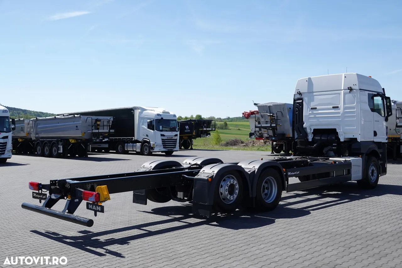MAN TGX 26.520 / 6x2 / ȘASIU L 9.1M / PUNȚĂ RIDICATĂ / DIRECȚIE / PENTRU CONSTRUCȚII / NOU-NOUȚ - 3