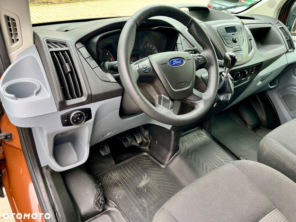 Ford Transit - 11