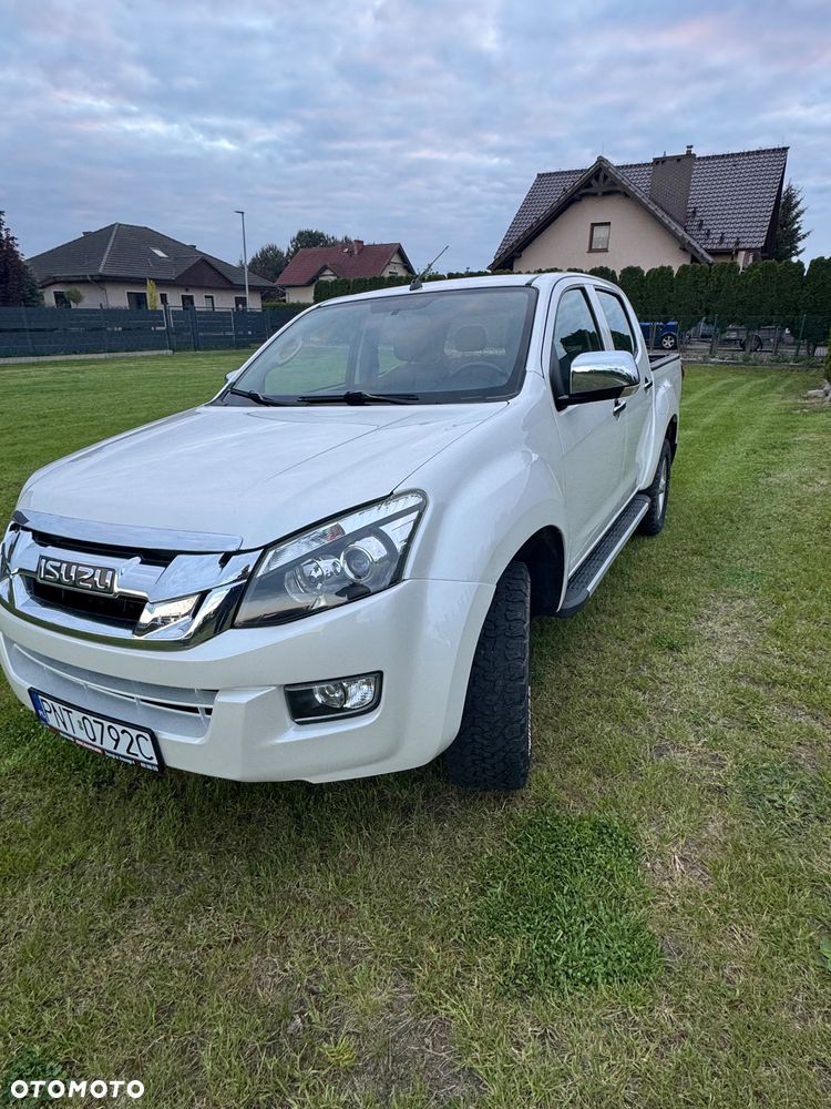 Isuzu D-Max 4x4 Double Cab Custom - 2