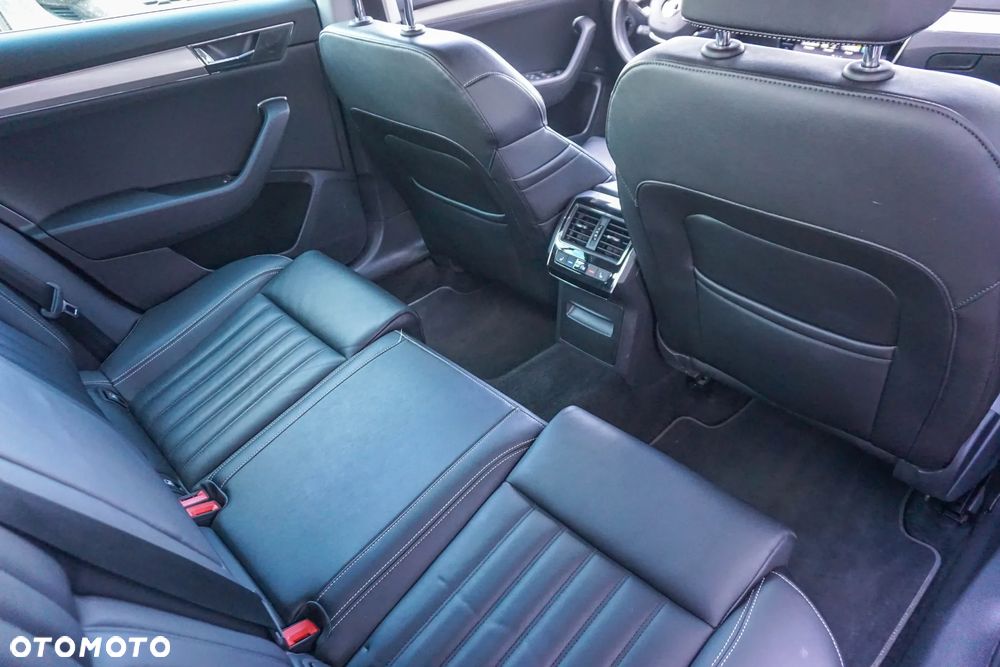 Skoda Superb 2.0 TSI L&K DSG - 35