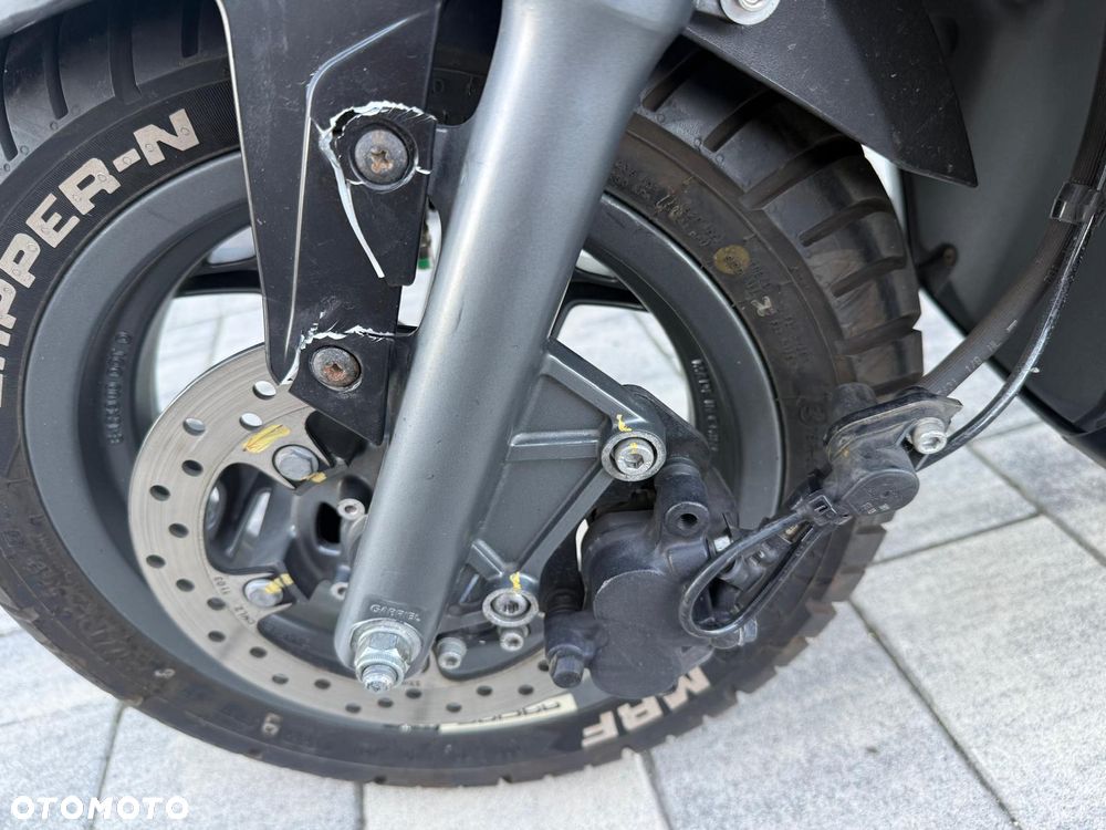 Aprilia SR - 15