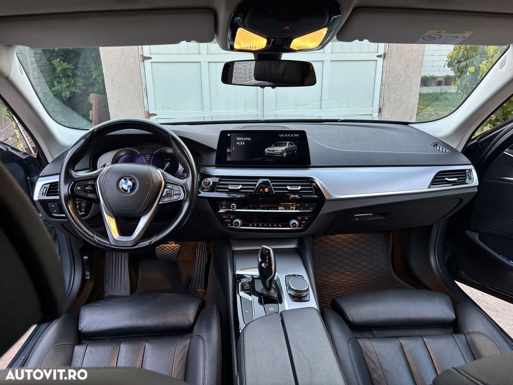 BMW Seria 5 520d AT - 11