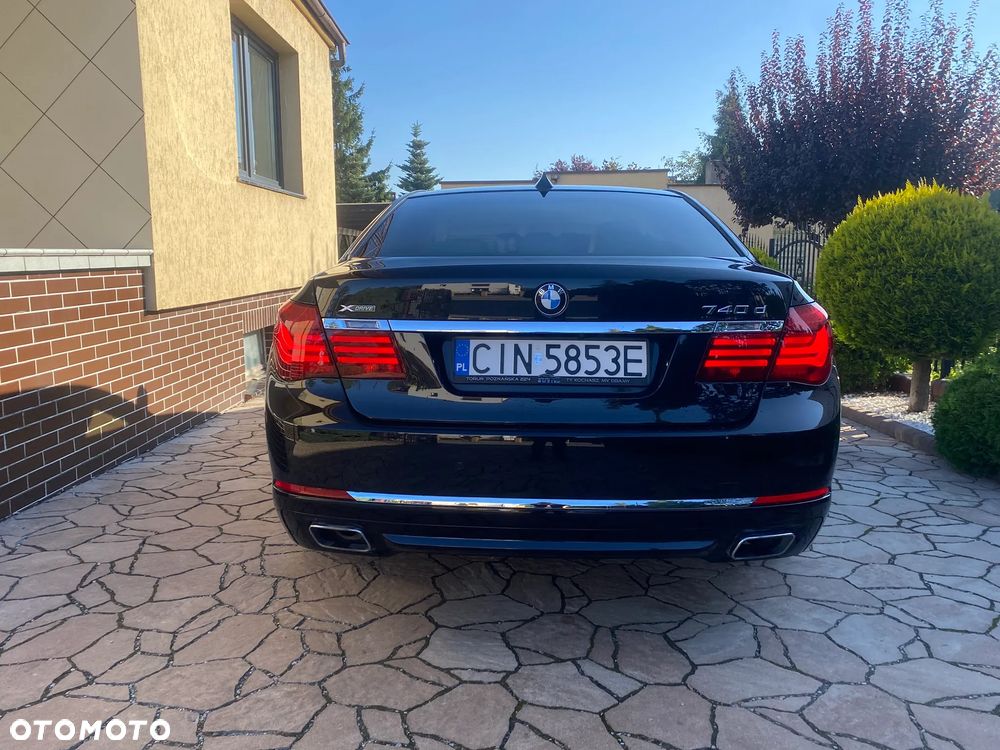 BMW Seria 7 740d xDrive - 3