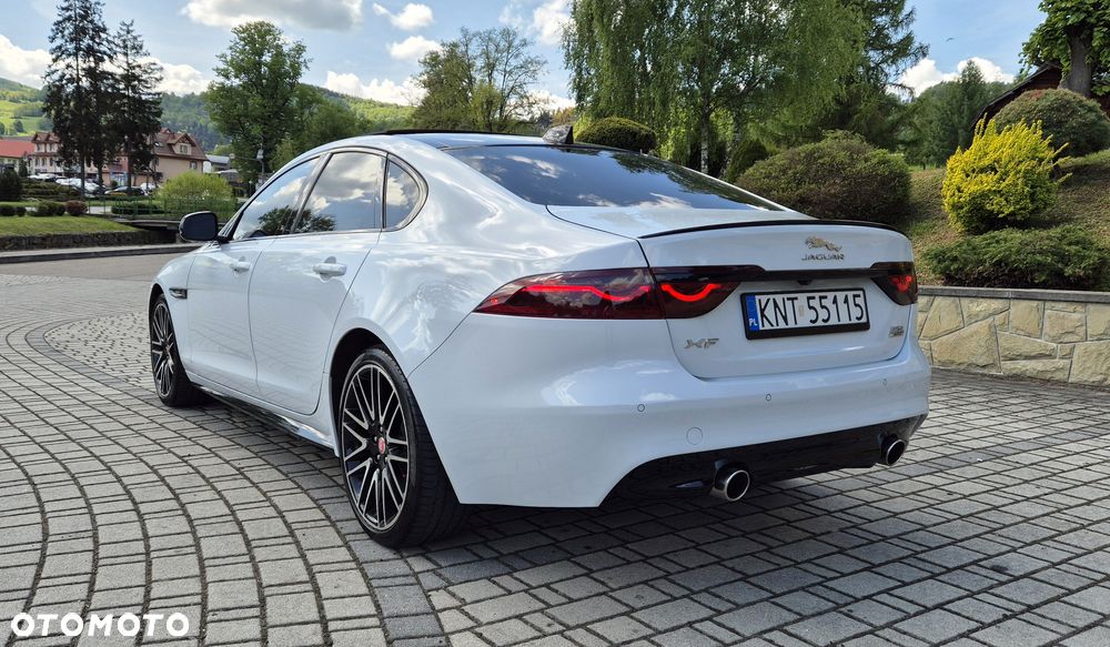 Jaguar XF 3.0 V6 AWD R-Sport - 14