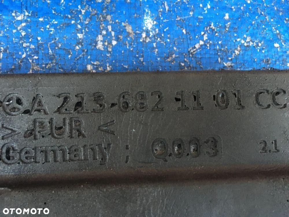 Mercedes E Klasa W213 Wygłuszenie Błotnika Przód Prawe Lewe A2138850137 - 2