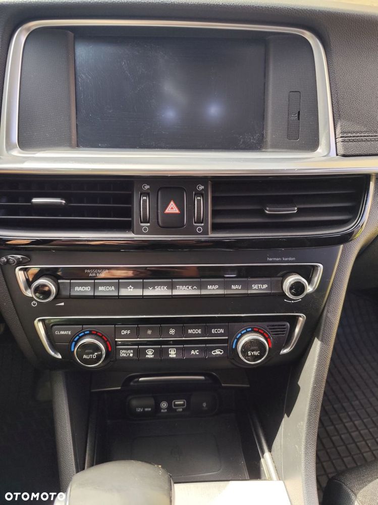 Kia Optima Plug-in Hybrid - 15