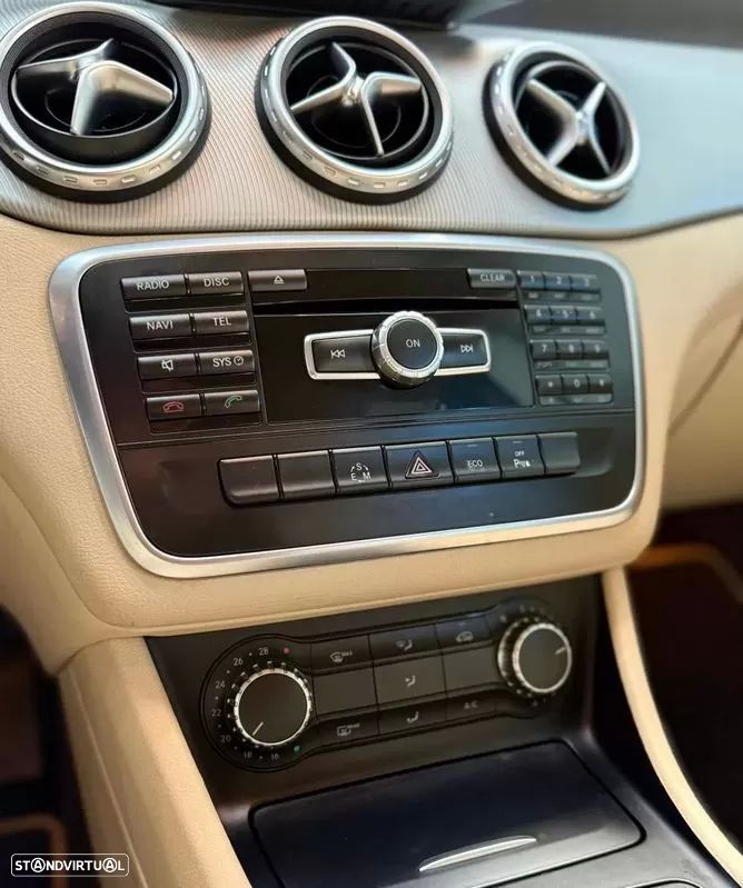 Mercedes-Benz GLA 200 (CDI) d 7G-DCT Urban - 7