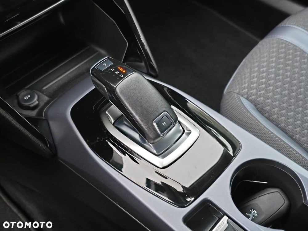 Peugeot 2008 - 14