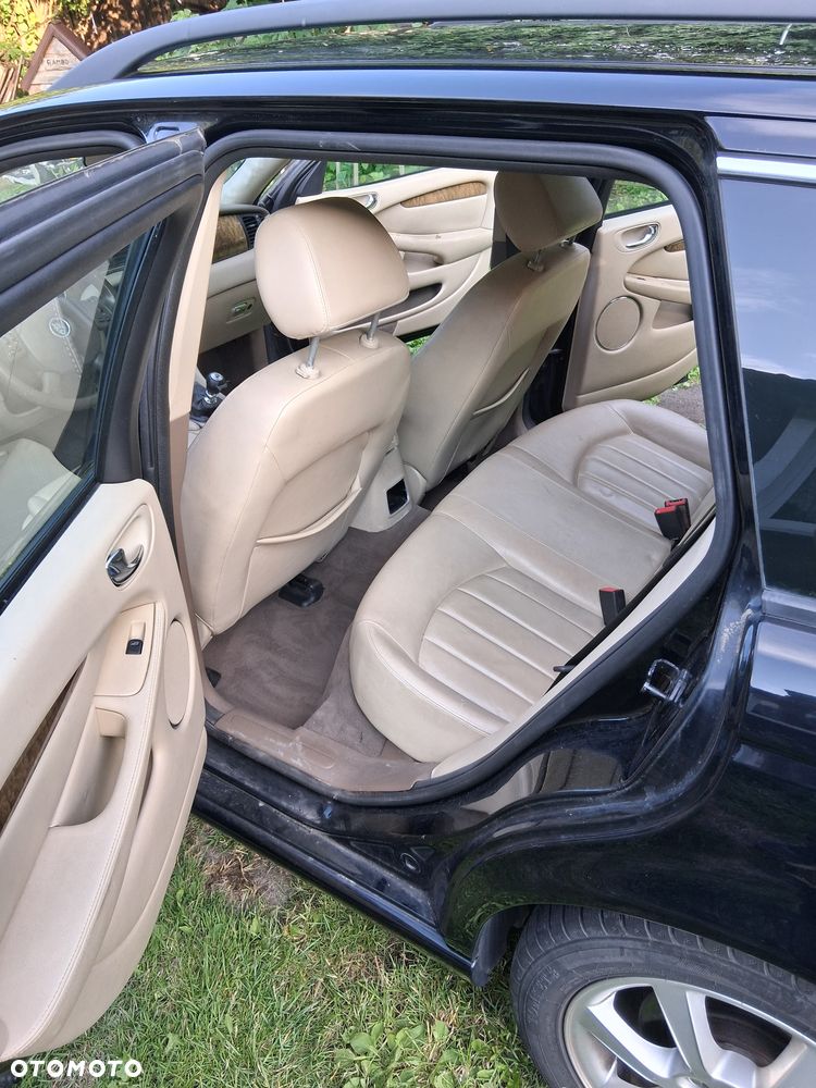 Jaguar X-Type 2.5 V6 4x4 Executive - 8