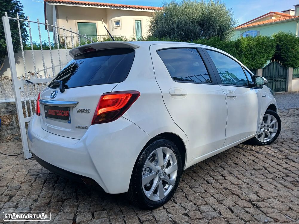 Toyota Yaris 1.5 HSD Exclusive - 4