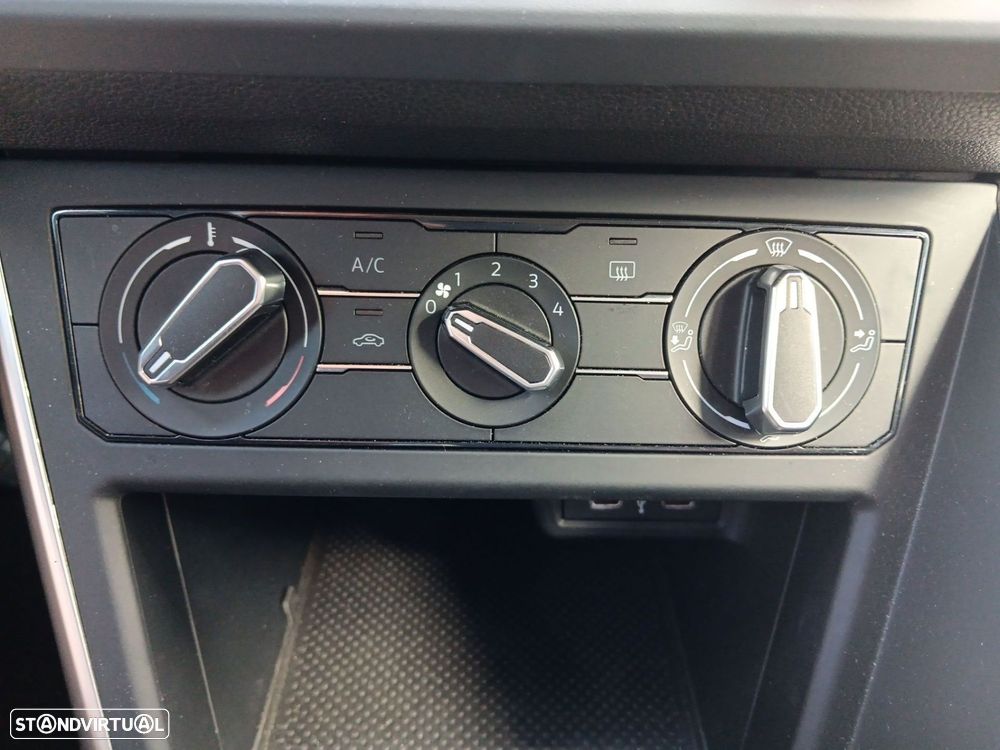 VW Polo 1.0 TSI Urban - 14