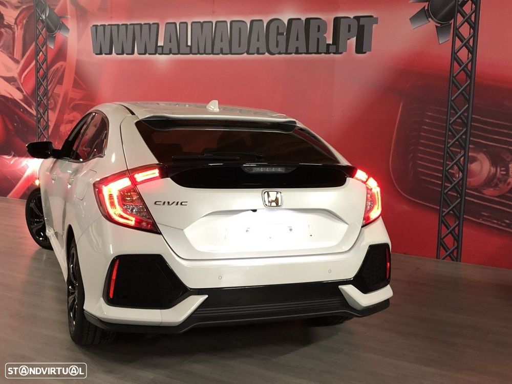 Honda Civic 1.0 i-VTEC Executive Premium - 5