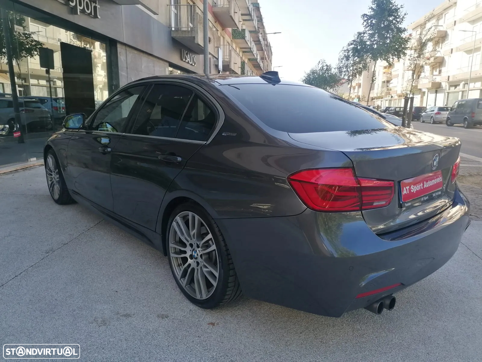 BMW 330 e iPerformance Pack M - 23