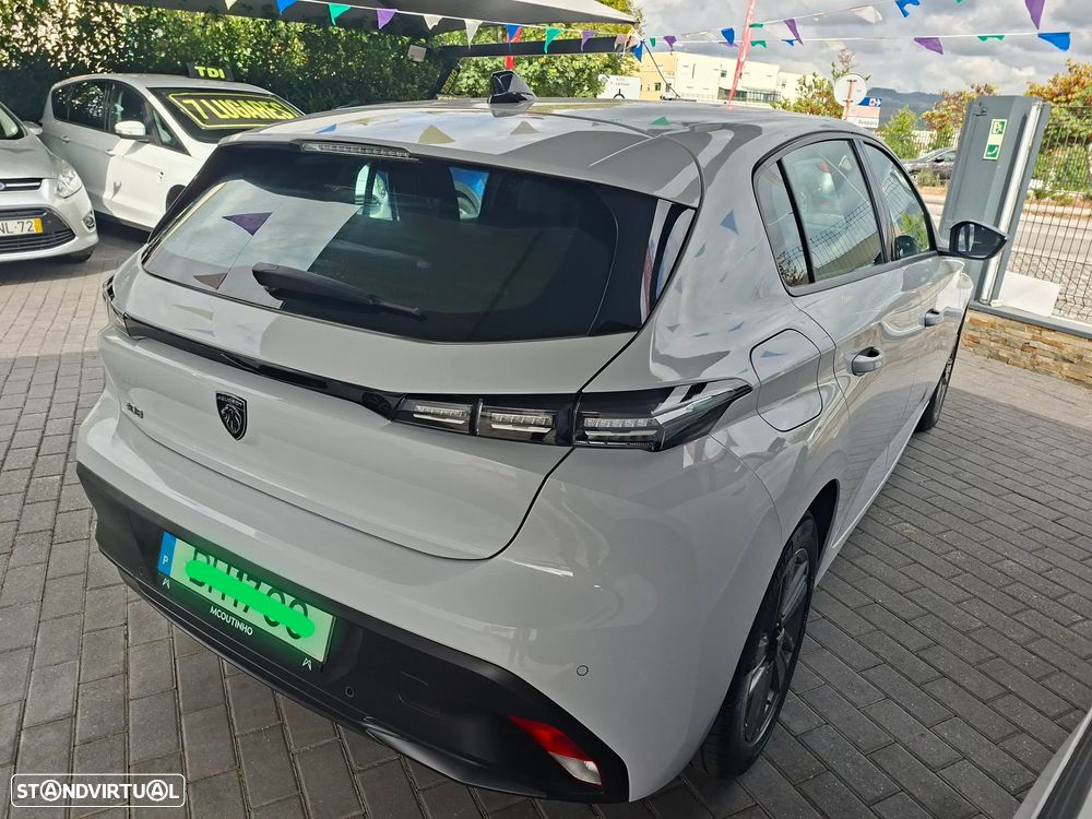 Peugeot 308 1.5 BlueHDi Active Pack EAT8 — fotografia 27