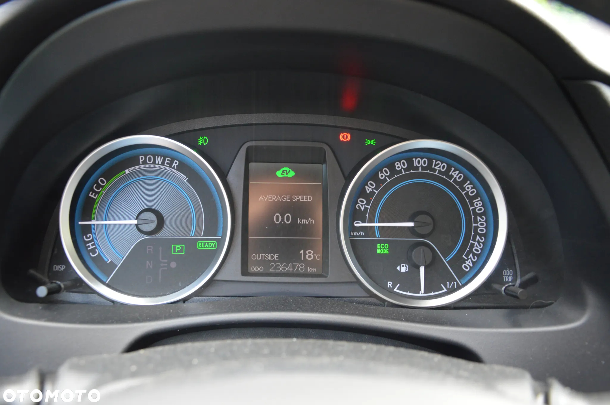 Toyota Auris 1.8 HSD Prestige NAVI - 31
