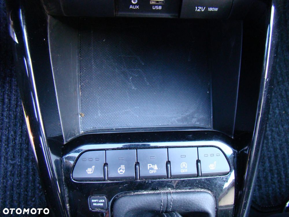 Kia Stonic 1.0 T-GDI DCT OPF Platinum Edition - 24