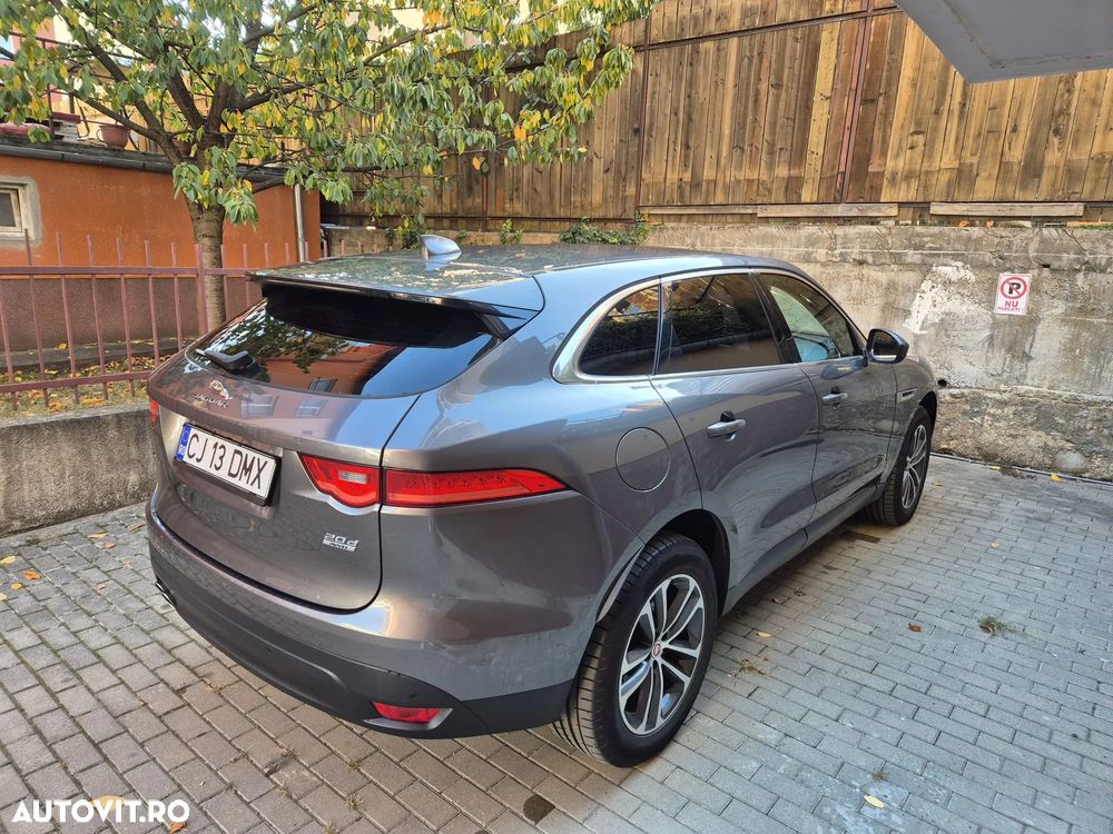 Jaguar F-Pace - 11