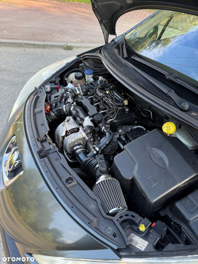 Peugeot 207 1.6 HDi Sporty - 30